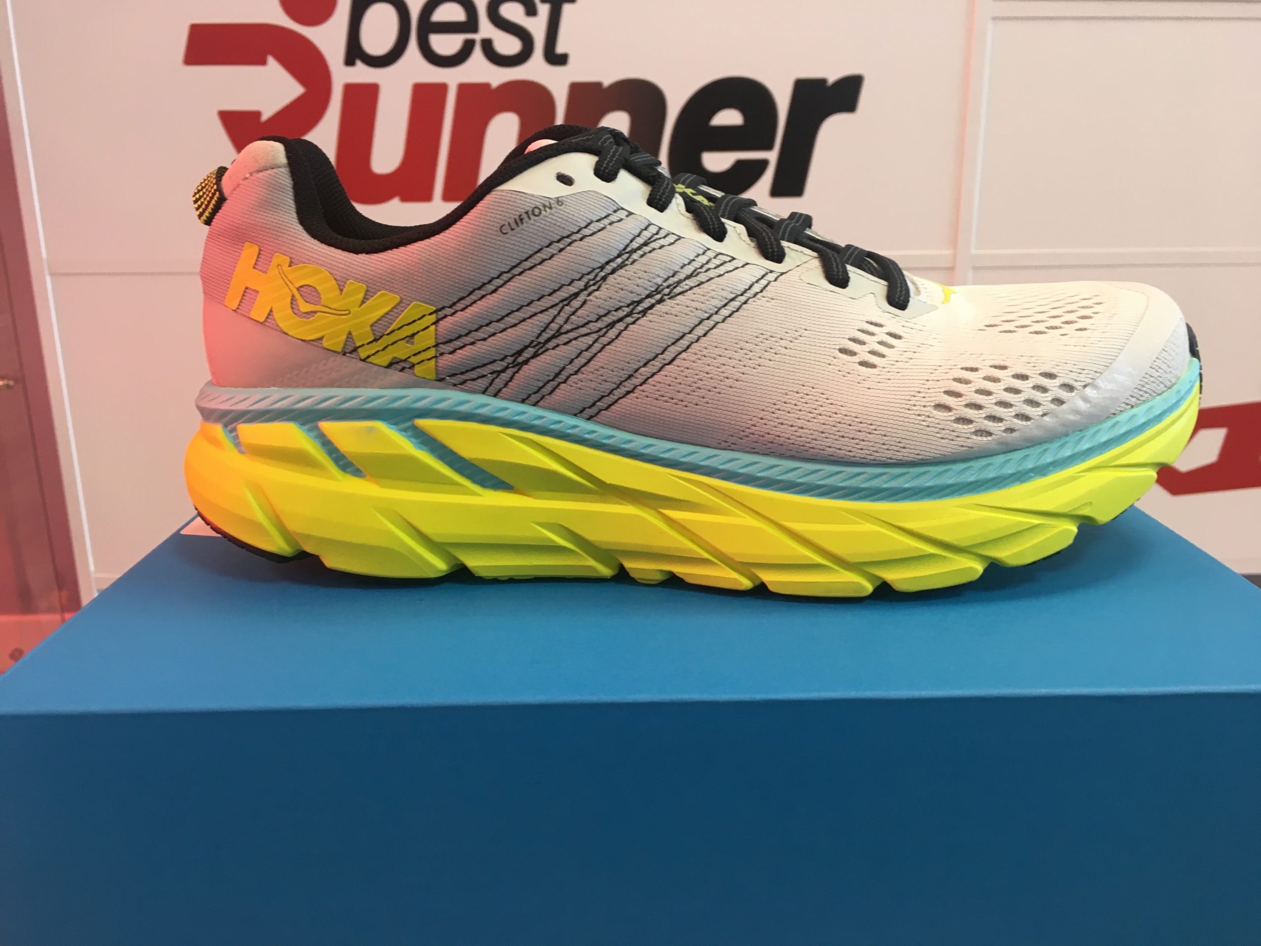 offerte hoka one one